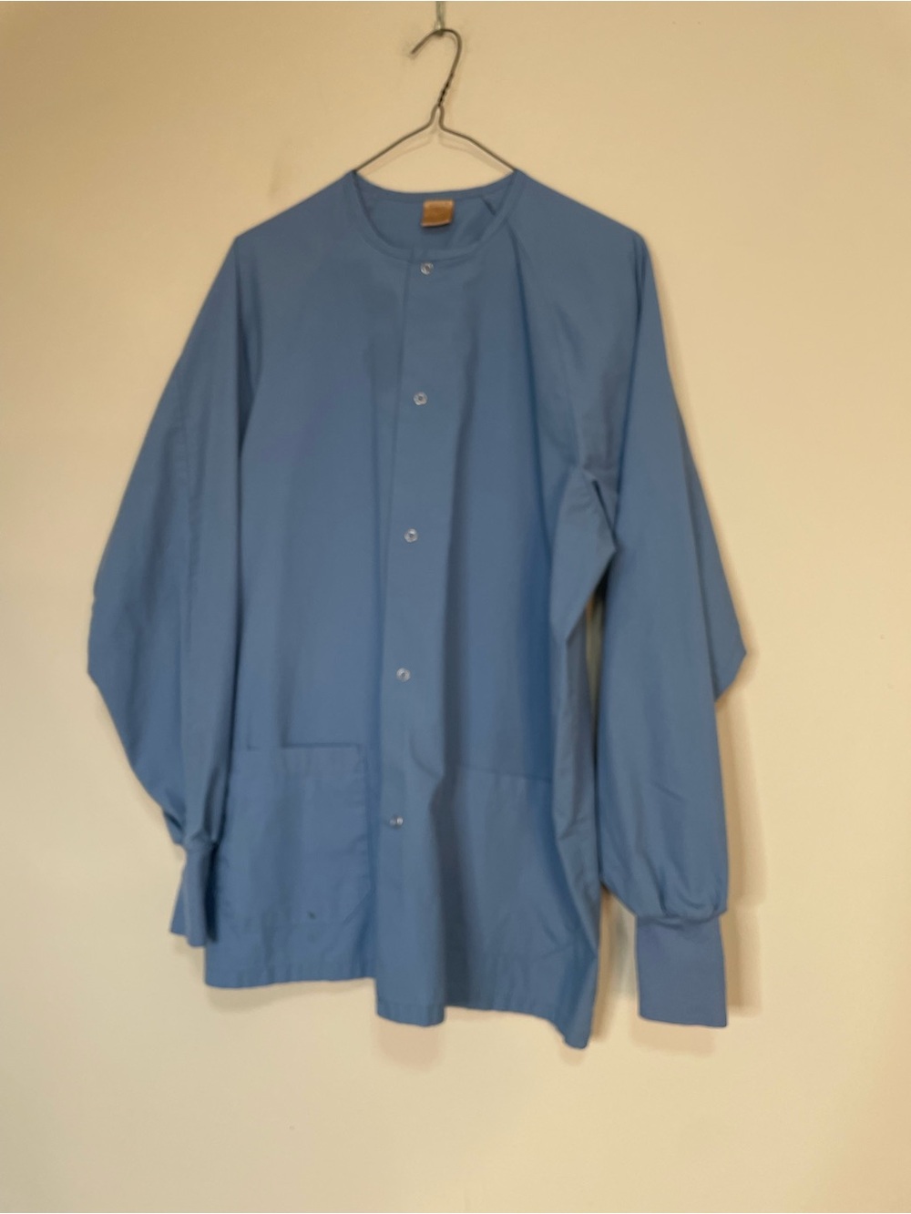 Fashion Seal Healthcare’s Light Blue Snap Front  Scrub Jacket. Sz Medium